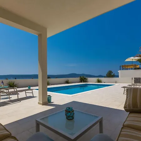 Family-friendly With Swimming Pool Sveti Petar, Biograd - 24260 Lejlighed Sveti Filip i Jakov