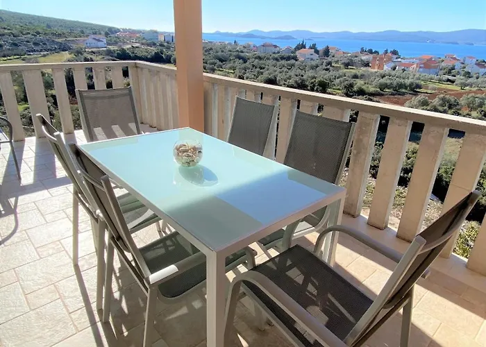 Appartement Family-friendly With Swimming Pool Sveti Petar, Biograd - 24260 Sveti Filip i Jakov