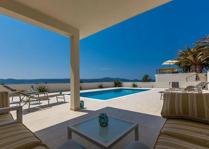 Family-friendly With Swimming Pool Sveti Petar, Biograd - 24260 Διαμέρισμα Sveti Filip i Jakov