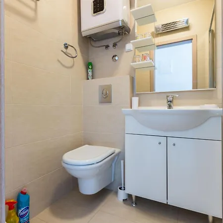 Family-friendly With Swimming Pool Sveti Petar, Biograd - 24260 Apartmán Sveti Filip i Jakov