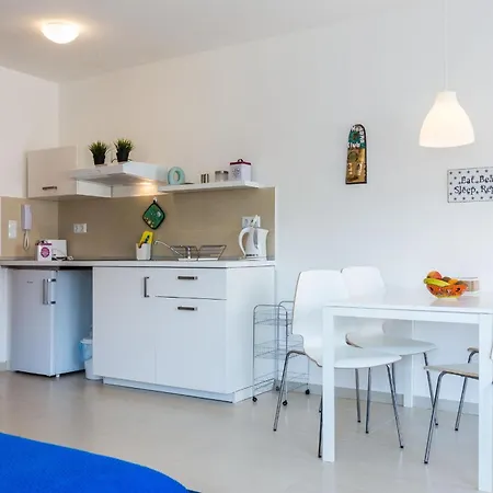 Family-friendly With Swimming Pool Sveti Petar, Biograd - 24260 * スベティ・フィリップ・イ・ヤコブ